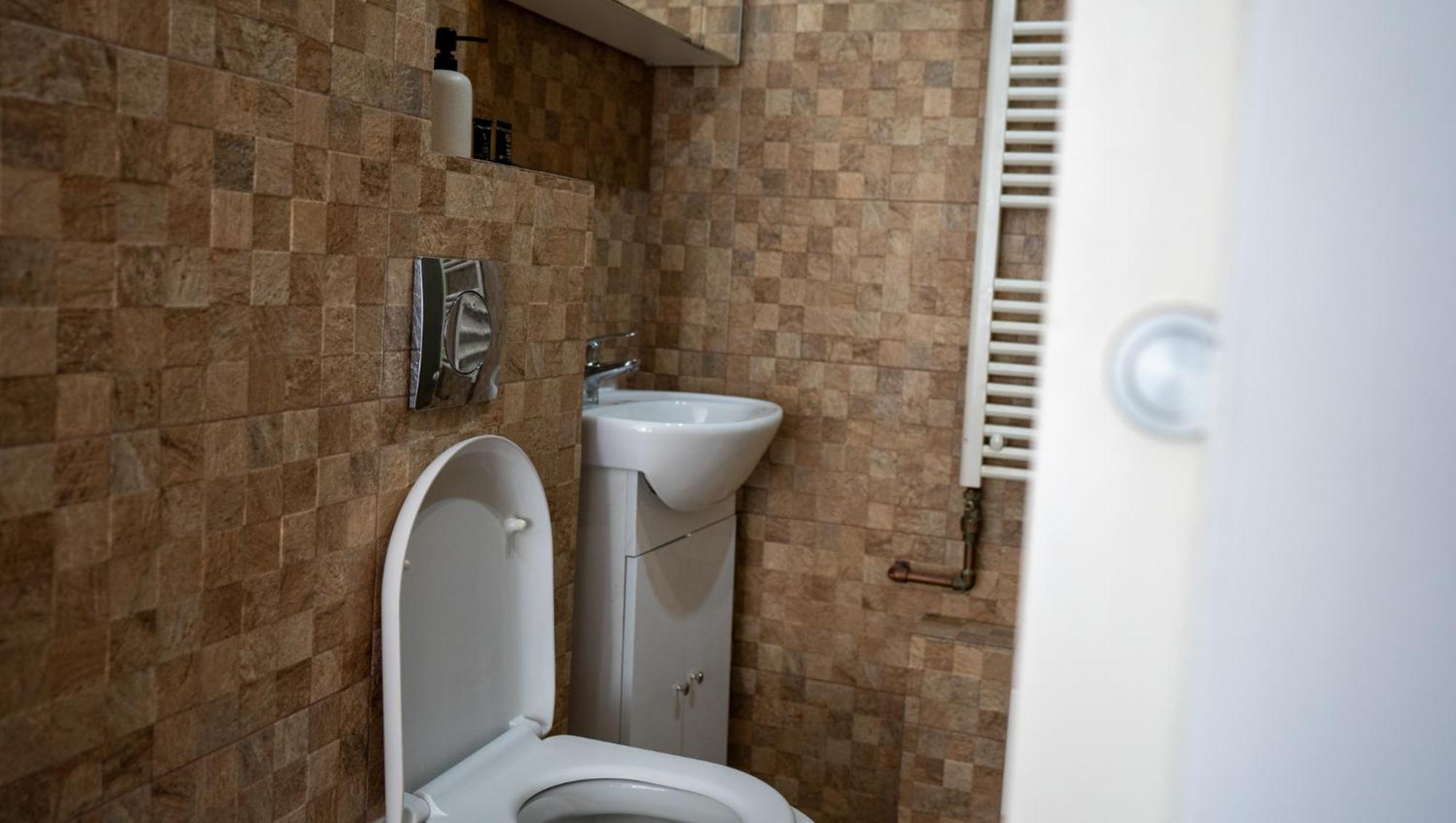 Cozy Studio Universitate Bukarest Exteriör bild